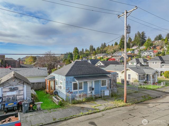 205 Jefferson Street, Hoquiam, WA 98550