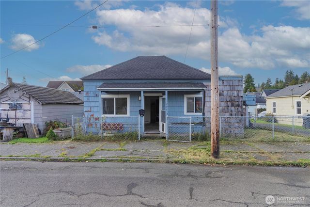 205 Jefferson Street, Hoquiam, WA 98550