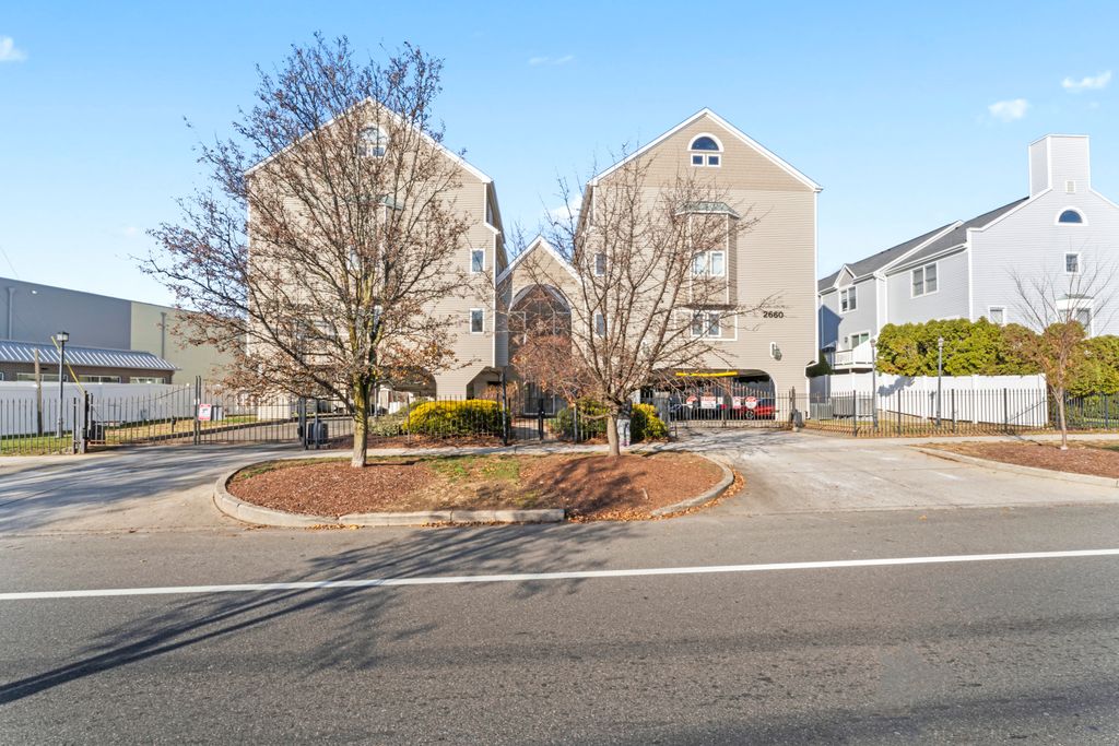 2660 North Avenue 217, Bridgeport, CT 06604