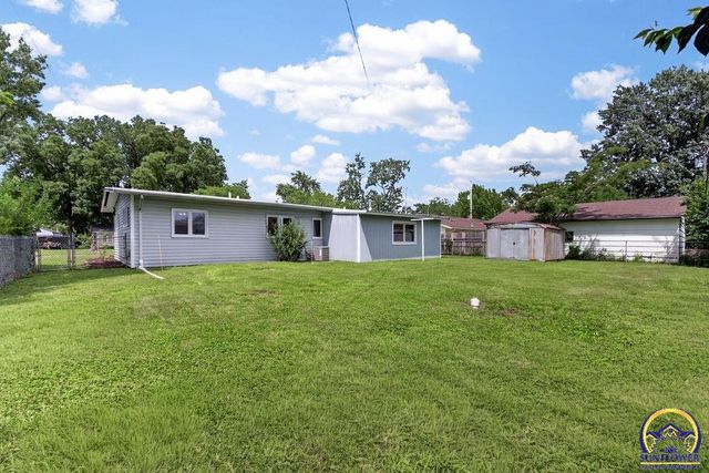 5517 SW 17th TER, Topeka, KS 66604