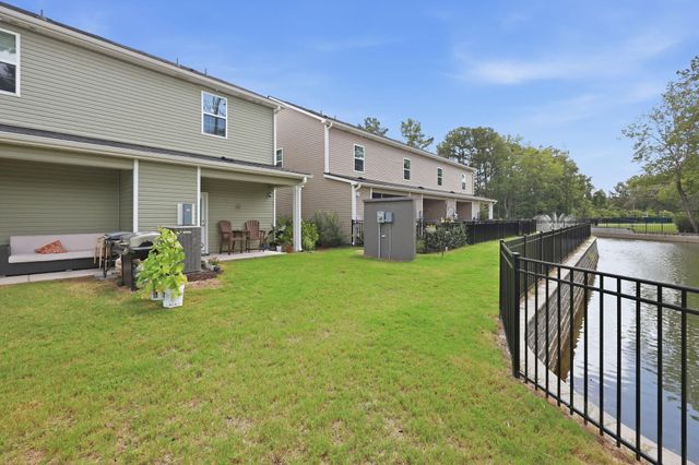 201 Twin Rivers Drive, Wando, SC 29492