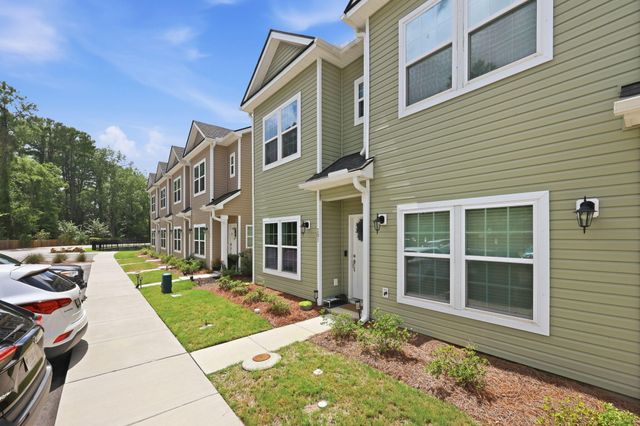 201 Twin Rivers Drive, Wando, SC 29492