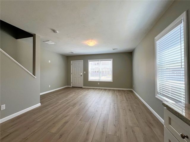 580 Elm Street 6, Woonsocket, RI 02895