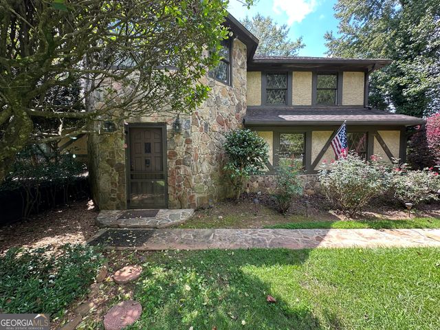2145 Hampton Trail SE, Conyers, GA 30013