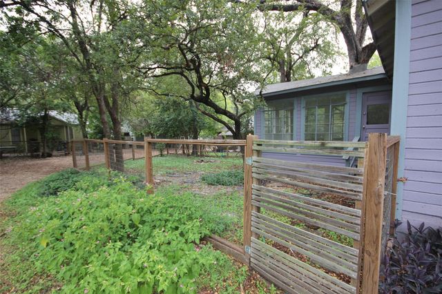 904 Possum Trot, Austin, TX 78703