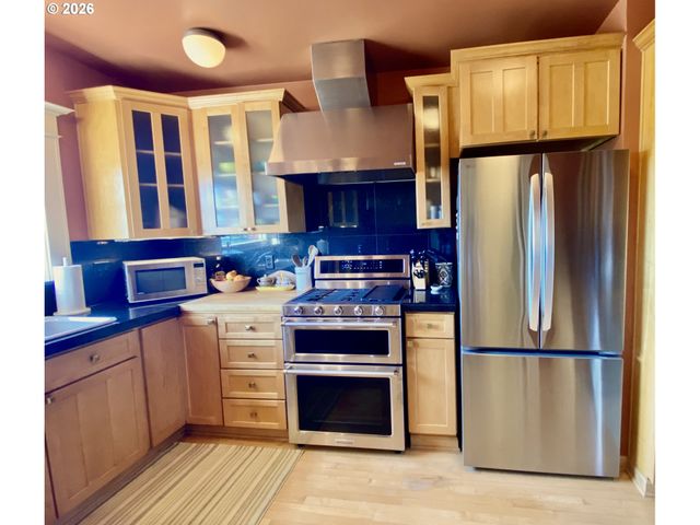 2083 Nw JOHNSON St 66, Portland, OR 97209