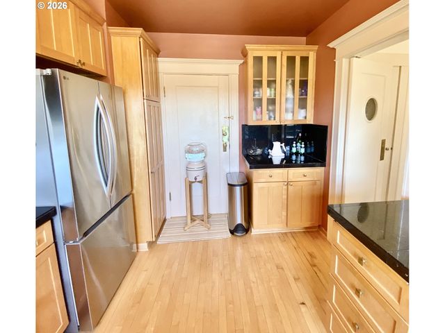 2083 Nw JOHNSON St 66, Portland, OR 97209