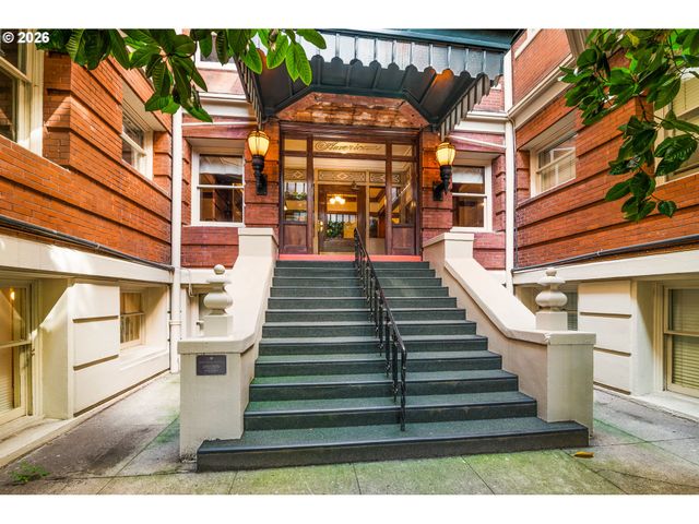 2083 Nw JOHNSON St 66, Portland, OR 97209