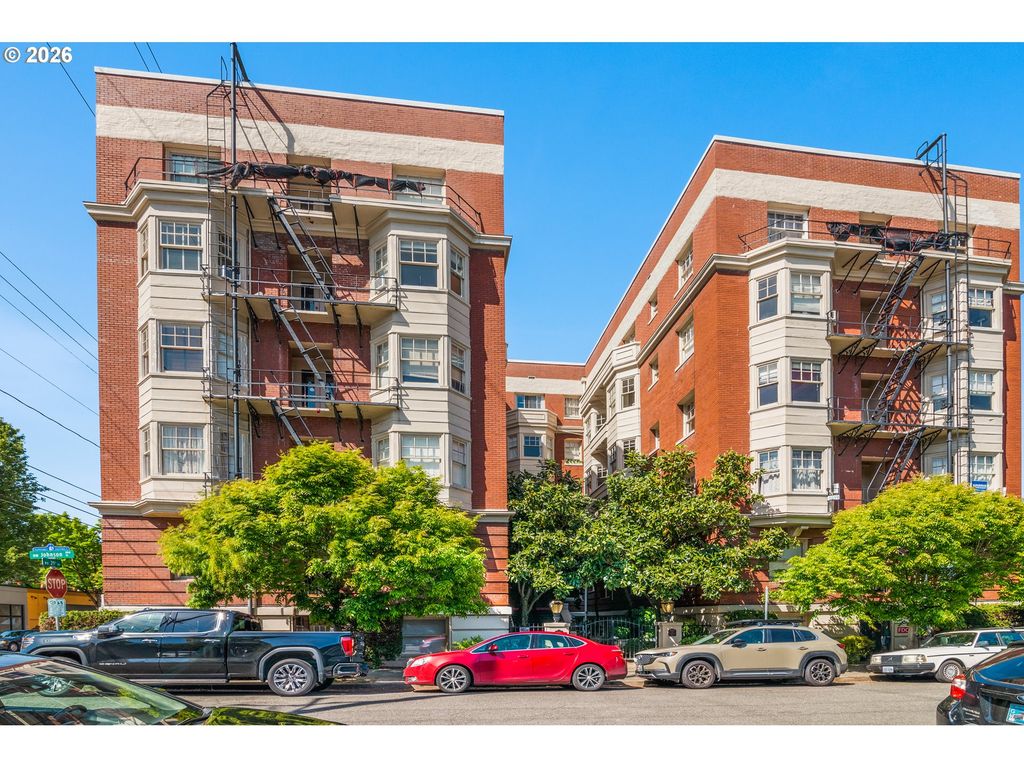 2083 Nw JOHNSON St 66, Portland, OR 97209