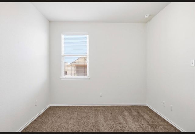2105 Town Centre DR 39, Round Rock, TX 78664