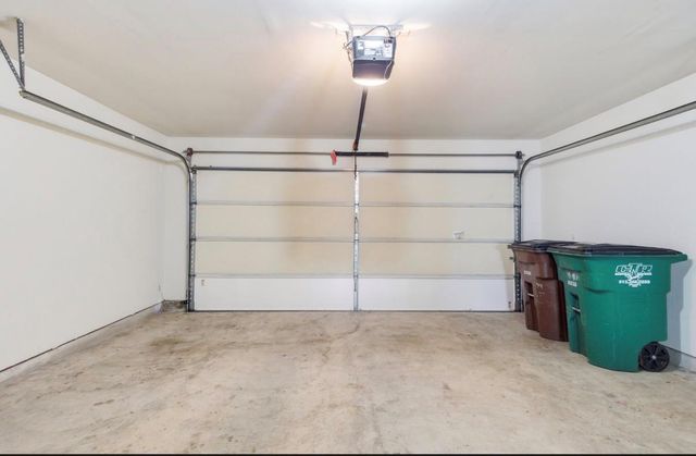 2105 Town Centre DR 39, Round Rock, TX 78664