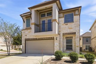 2105 Town Centre DR 39, Round Rock, TX 78664