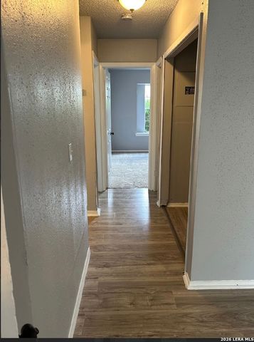 8017 Chipping, San Antonio, TX 78239