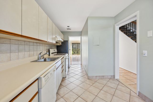 109 Florence Road A, Branford, CT 06405