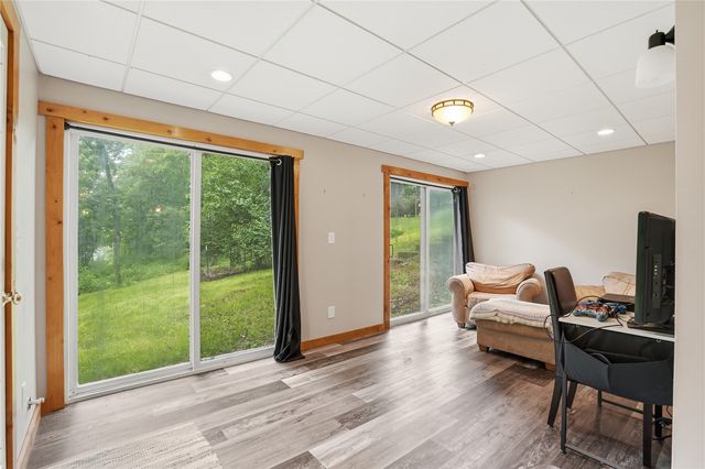 2221 Oak Road NE, North Liberty, IA 52317