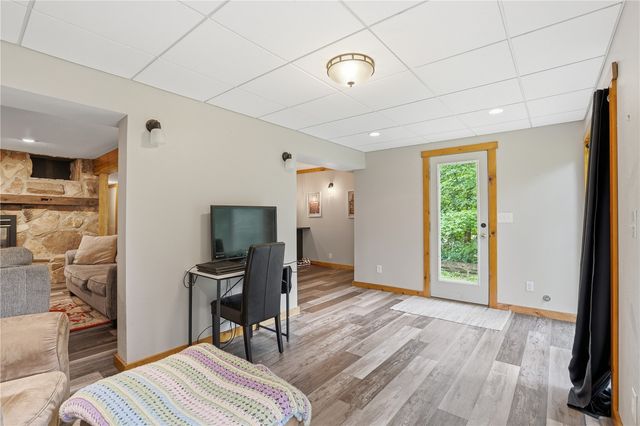 2221 Oak Road NE, North Liberty, IA 52317