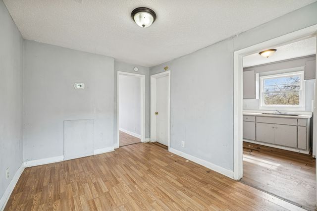 1224 Vine St, Clarksville, TN 37040