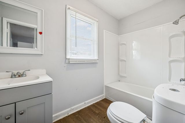 1224 Vine St, Clarksville, TN 37040