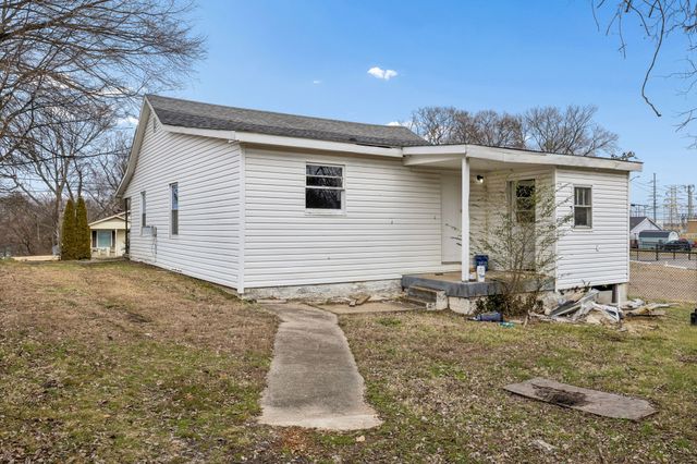 1224 Vine St, Clarksville, TN 37040