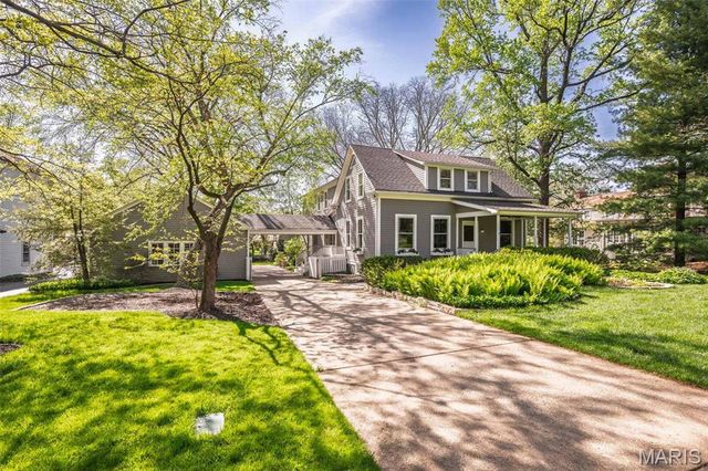 1211 S Geyer Road, St Louis, MO 63122