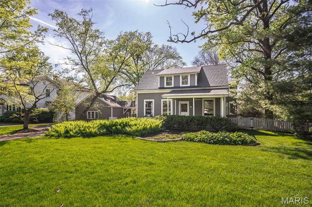 1211 S Geyer Road, St Louis, MO 63122
