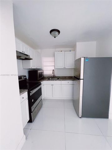 870 NW 87th Ave 110, Miami, FL 33172