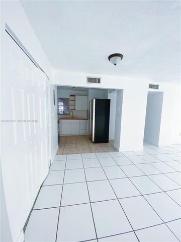 870 NW 87th Ave 110, Miami, FL 33172
