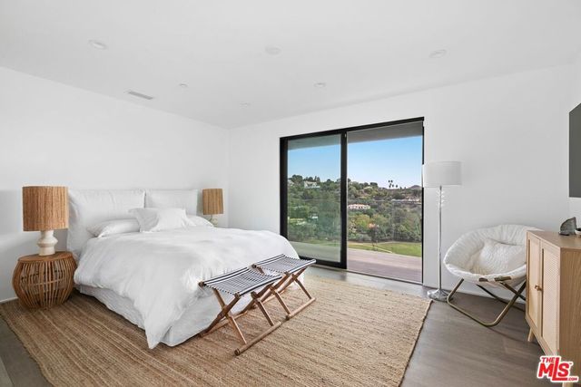 11010 Chalon Road, Los Angeles, CA 90077