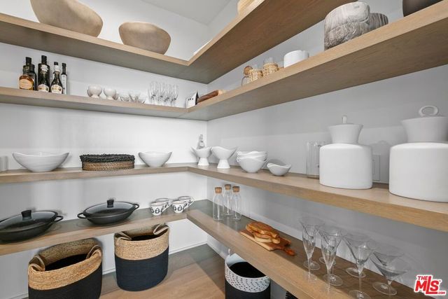 11010 Chalon Road, Los Angeles, CA 90077