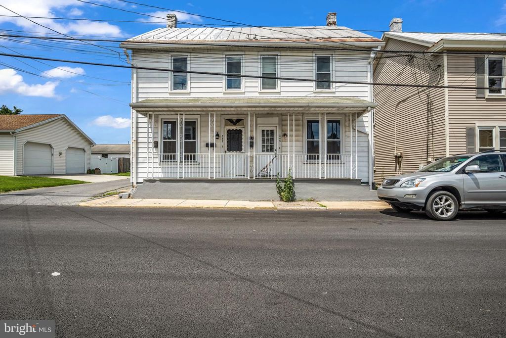 345-347 W PENN ST, Carlisle, PA 17013