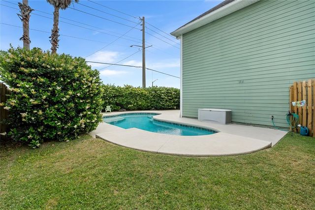 11931 NW 8TH ROAD, Gainesville, FL 32606