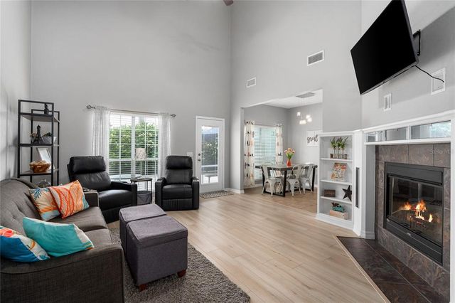 11931 NW 8TH ROAD, Gainesville, FL 32606