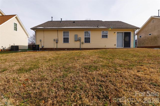 7111 RUMPLE Road, Charlotte, NC 28262