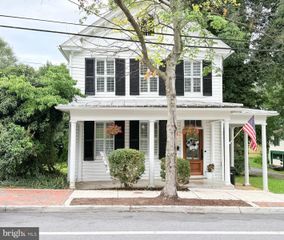 414 N BRADDOCK ST, Winchester, VA 22601