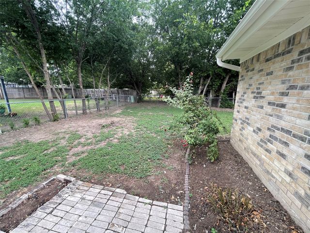 10157 Peppertree Lane, Fort Worth, TX 76108