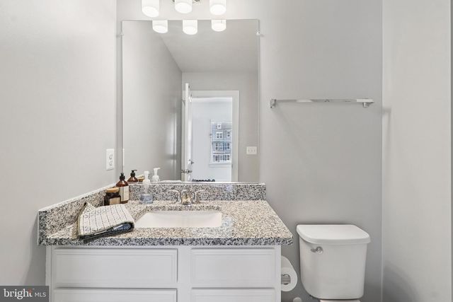 1733 AUTUMN MAPLE LEAF DR, Dumfries, VA 22026