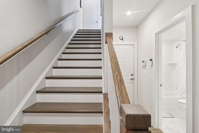 1733 AUTUMN MAPLE LEAF DR, Dumfries, VA 22026