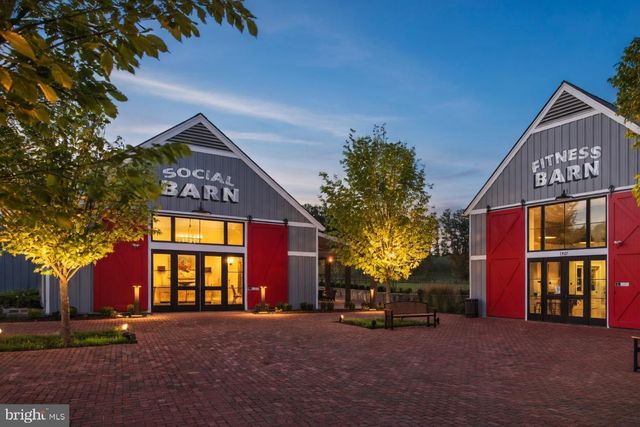 1733 AUTUMN MAPLE LEAF DR, Dumfries, VA 22026