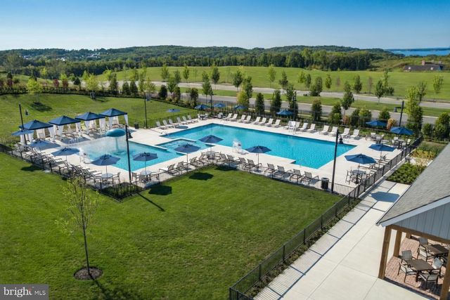 1733 AUTUMN MAPLE LEAF DR, Dumfries, VA 22026