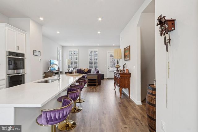 1733 AUTUMN MAPLE LEAF DR, Dumfries, VA 22026