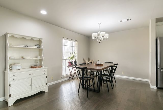 214 Center Street, Whitesboro, TX 76273