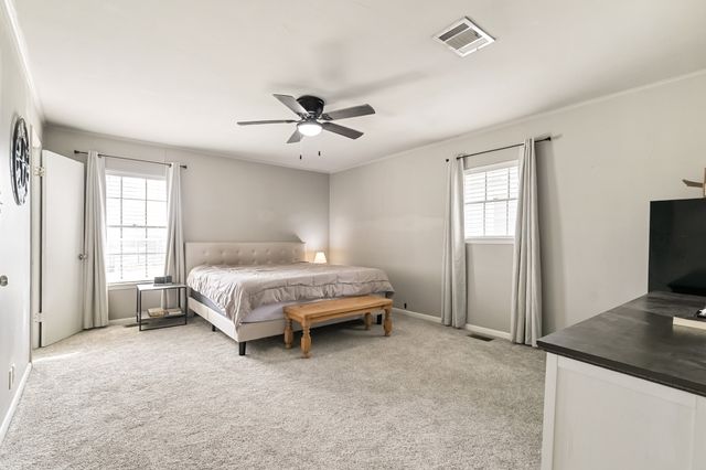 214 Center Street, Whitesboro, TX 76273