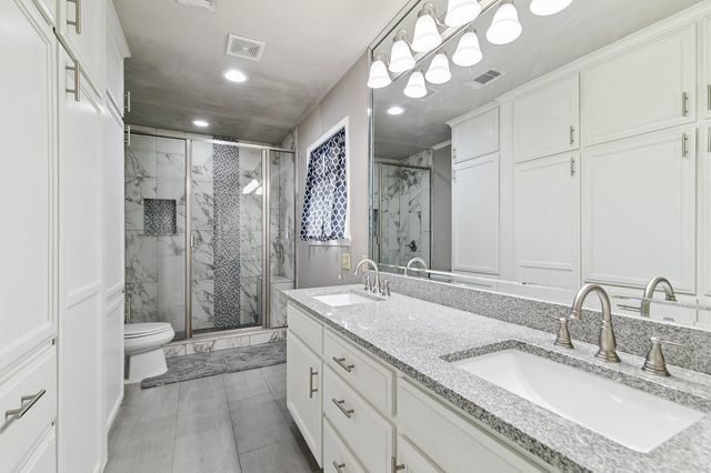 214 Center Street, Whitesboro, TX 76273