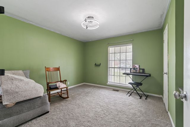 214 Center Street, Whitesboro, TX 76273