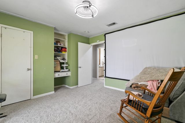 214 Center Street, Whitesboro, TX 76273