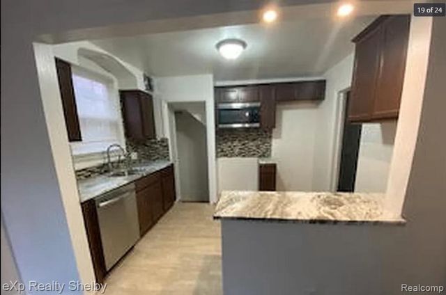 3865 Grayton Street, Detroit, MI 48224