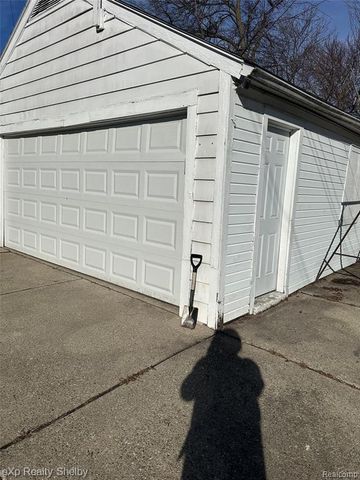 3865 Grayton Street, Detroit, MI 48224