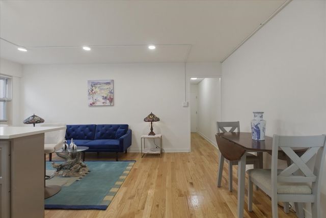 5630 N Sheridan Road S1101, Chicago, IL 60660