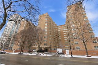 5630 N Sheridan Road S1101, Chicago, IL 60660