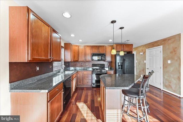 3 WHALENS CT, Drexel Hill, PA 19026